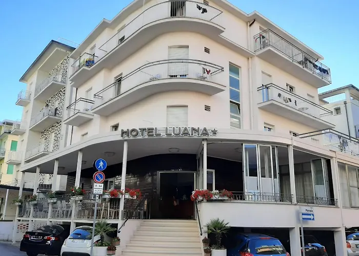 Hotel Luana