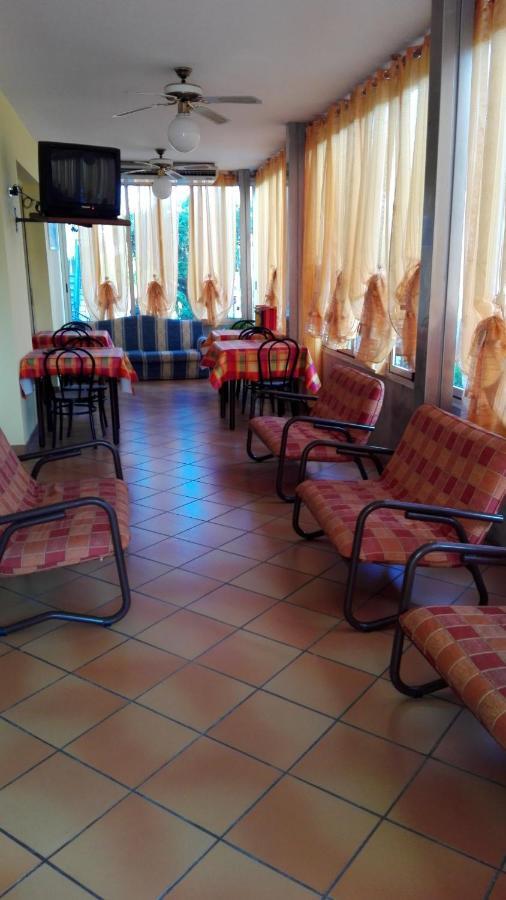 Cesari Hotel *