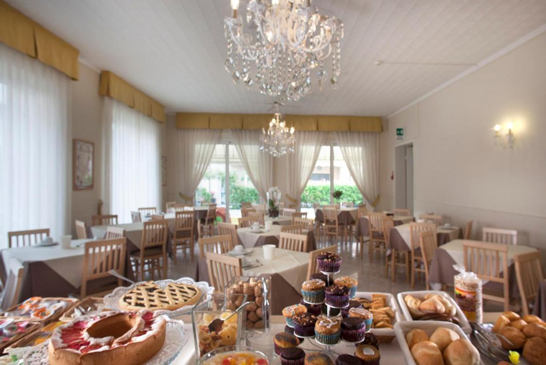 Hotel Perazzini Rimini