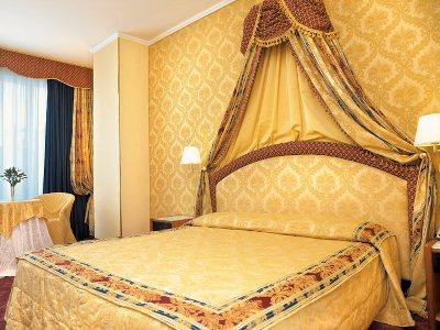 Hotel Admiral Art 4*