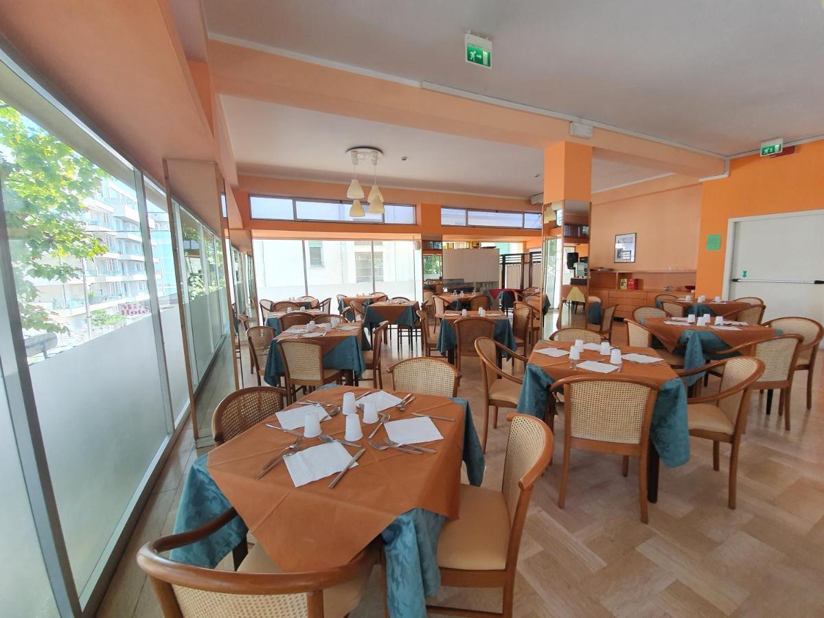 Aramis Hotel