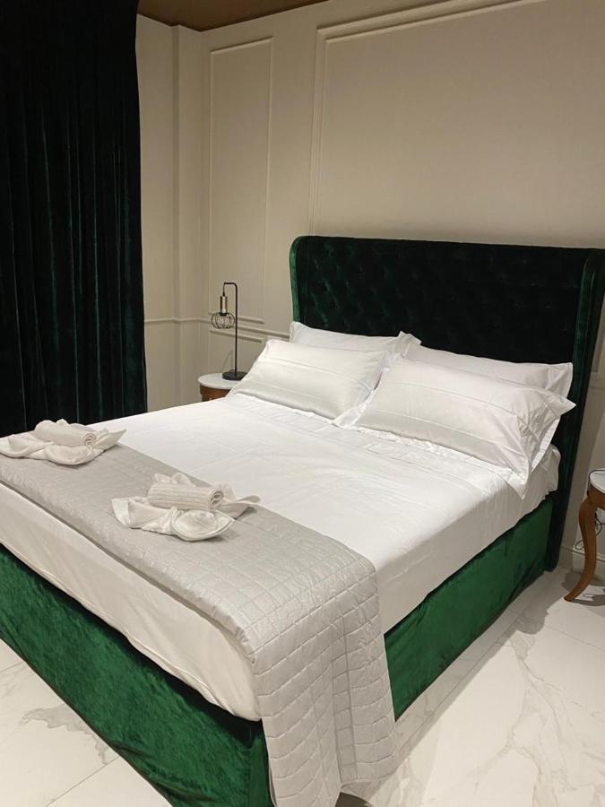 Luxury Siano Couette-café Rimini