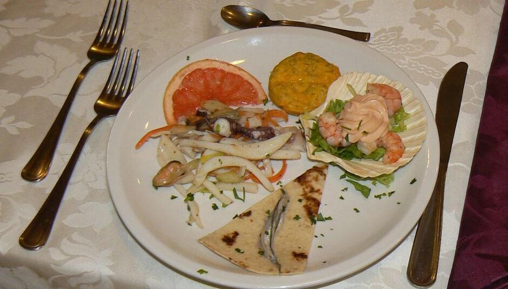 Capinera 3*