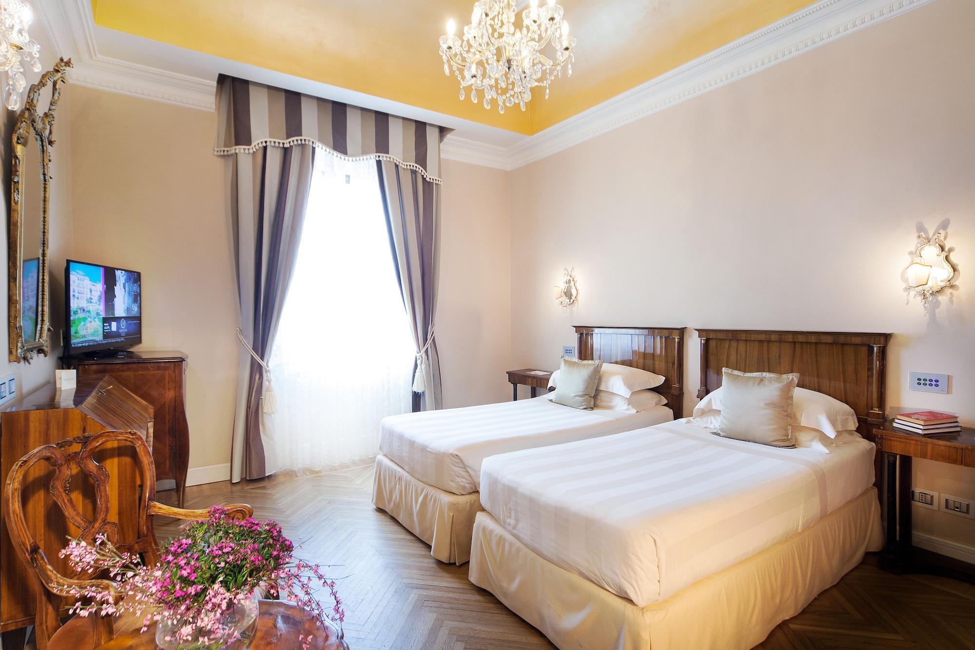 Hotel Grand