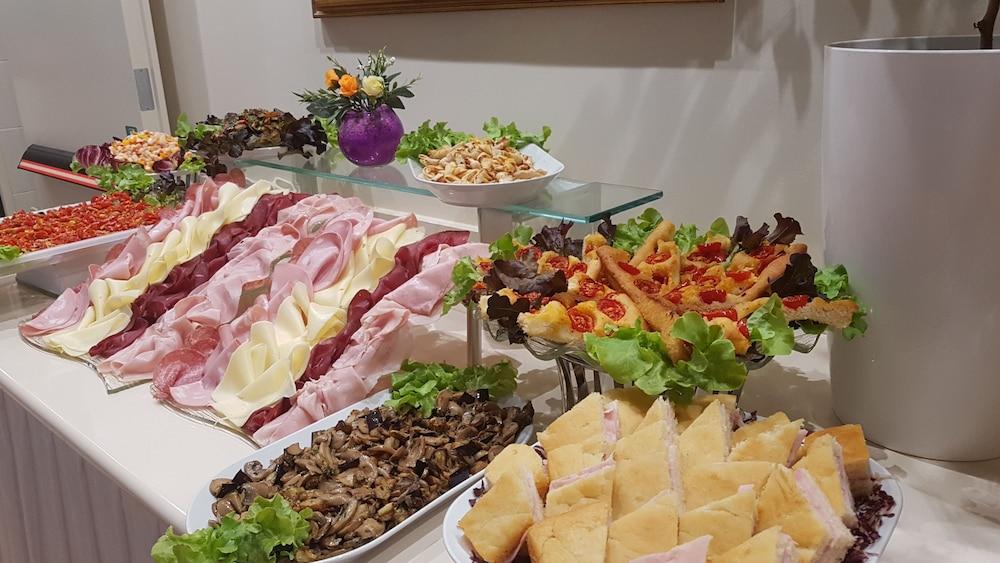 Hotel Aurora Mare 3*