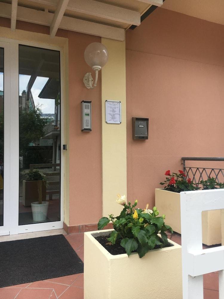 I Girasoli Aparthotel