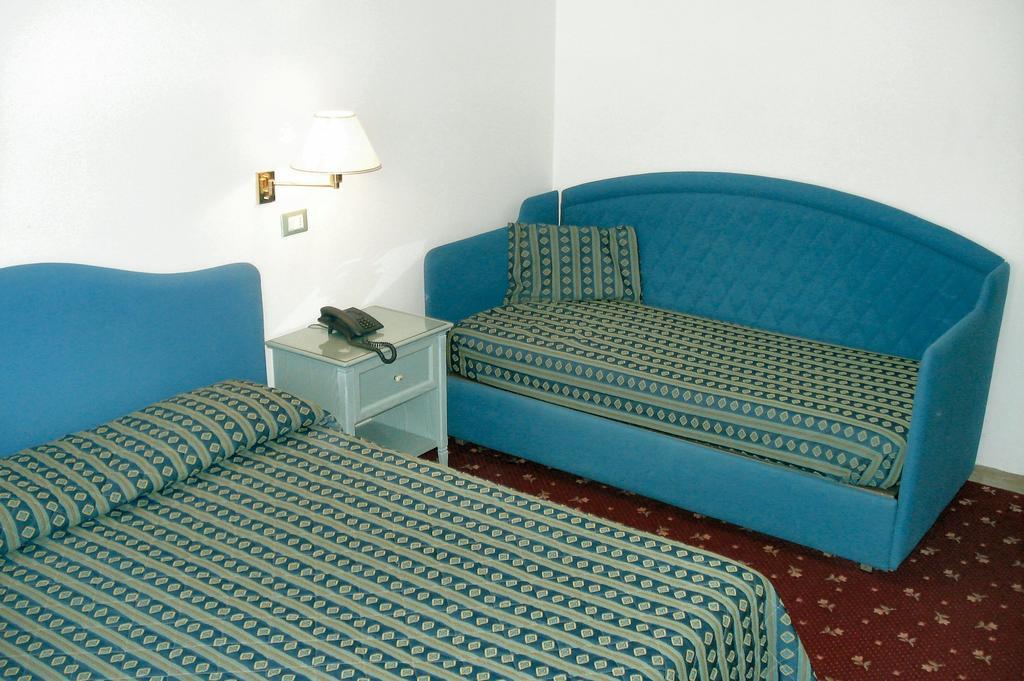 Byron Hotel