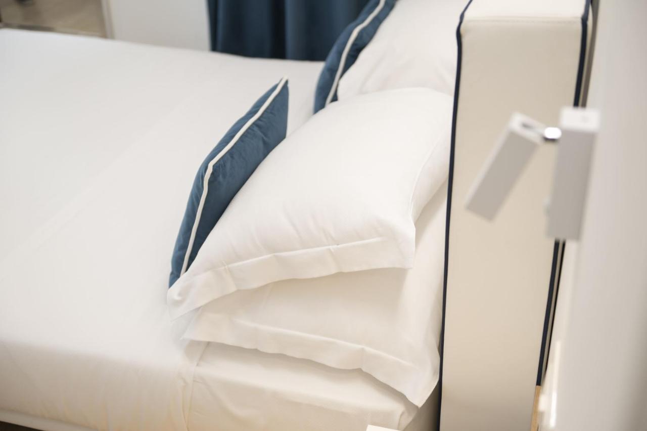 Hotel One Design