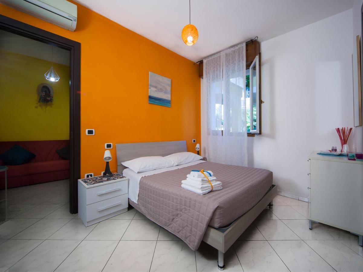 Yellow Aparthotel
