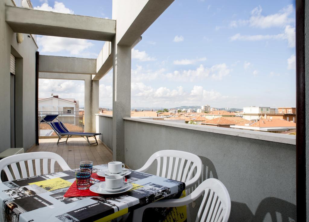 Azzurra Aparthotel 3*