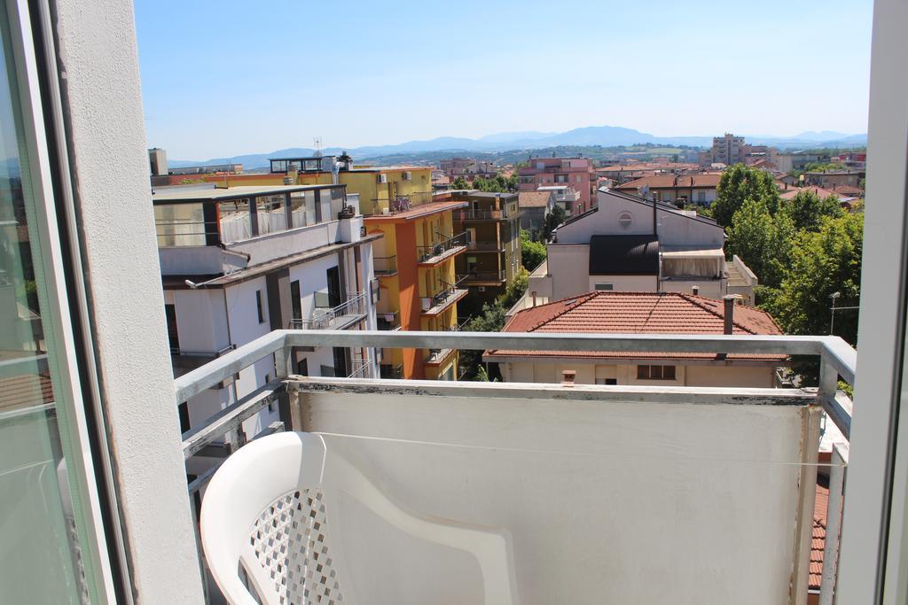 Santini Hotel 3*