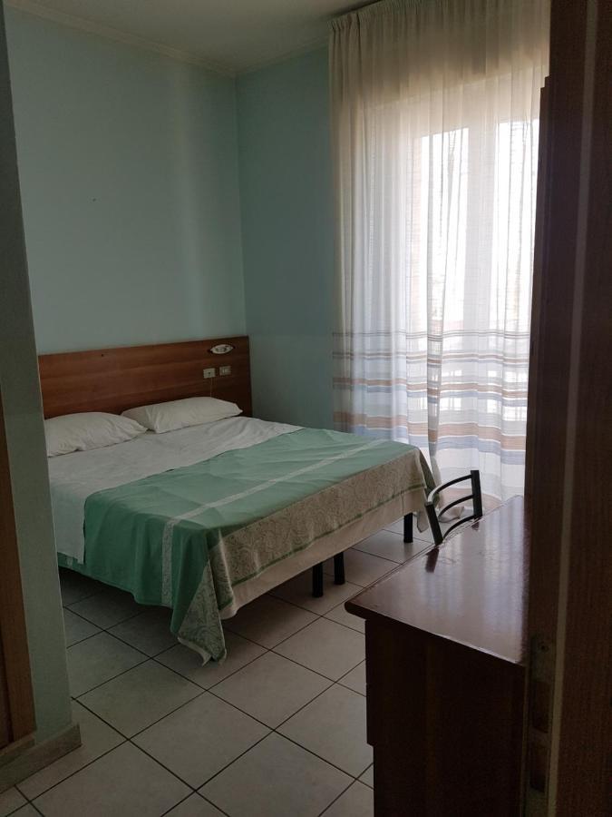 Acapulco Hotel 3*