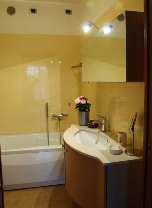 Apartment Frally Intero Alloggio, Appartamento. *