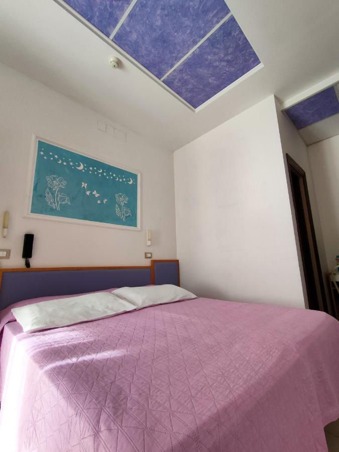Eva Hotel 3*