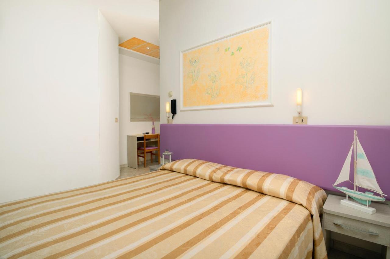 Hotel Eva 3*