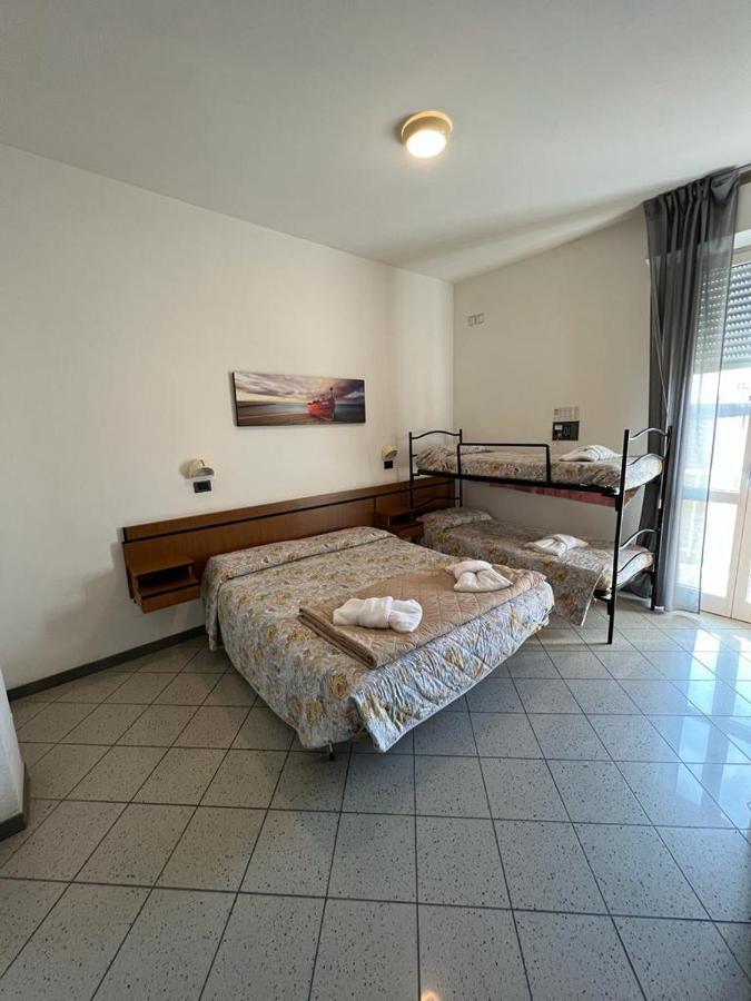 Liston Hotel 3*