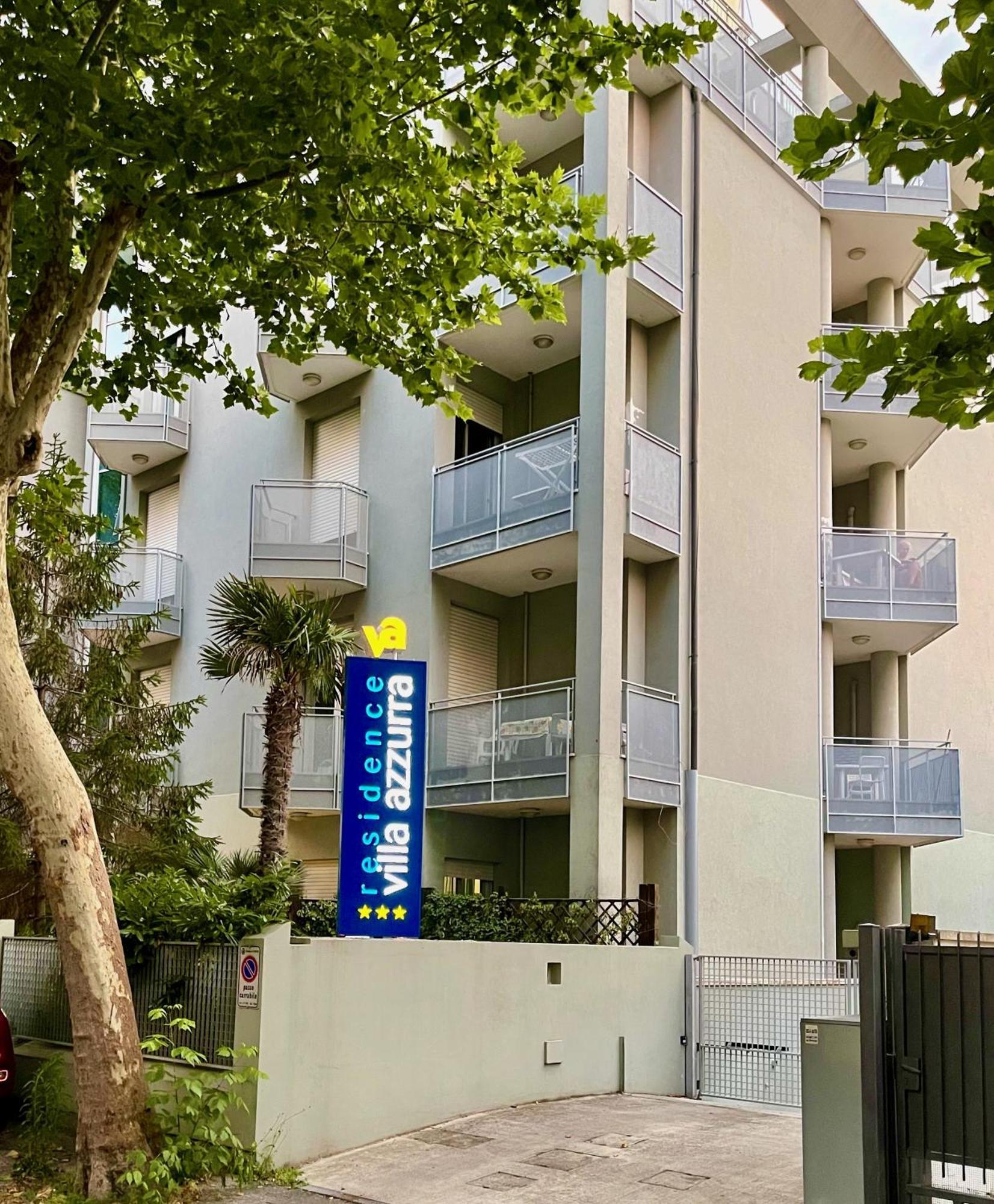 Azzurra Aparthotel