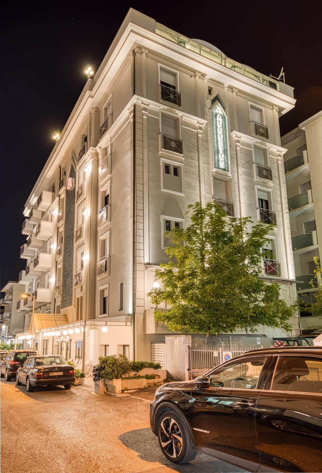 Augustus Hotel