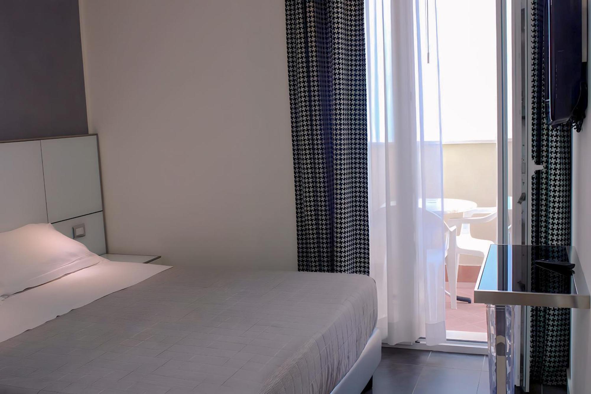Atmosphere 4* Rimini