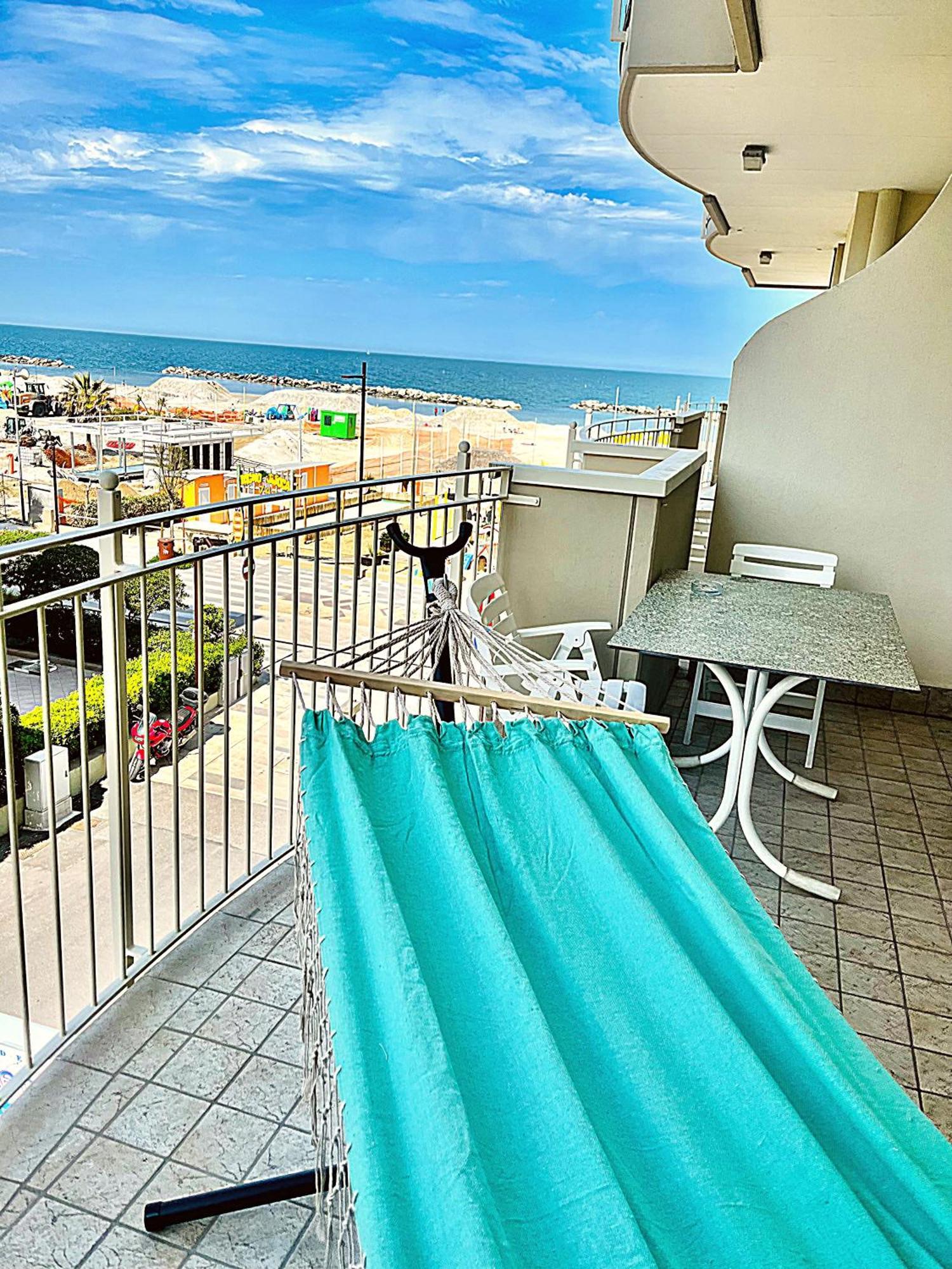 Frontemare Aparthotel