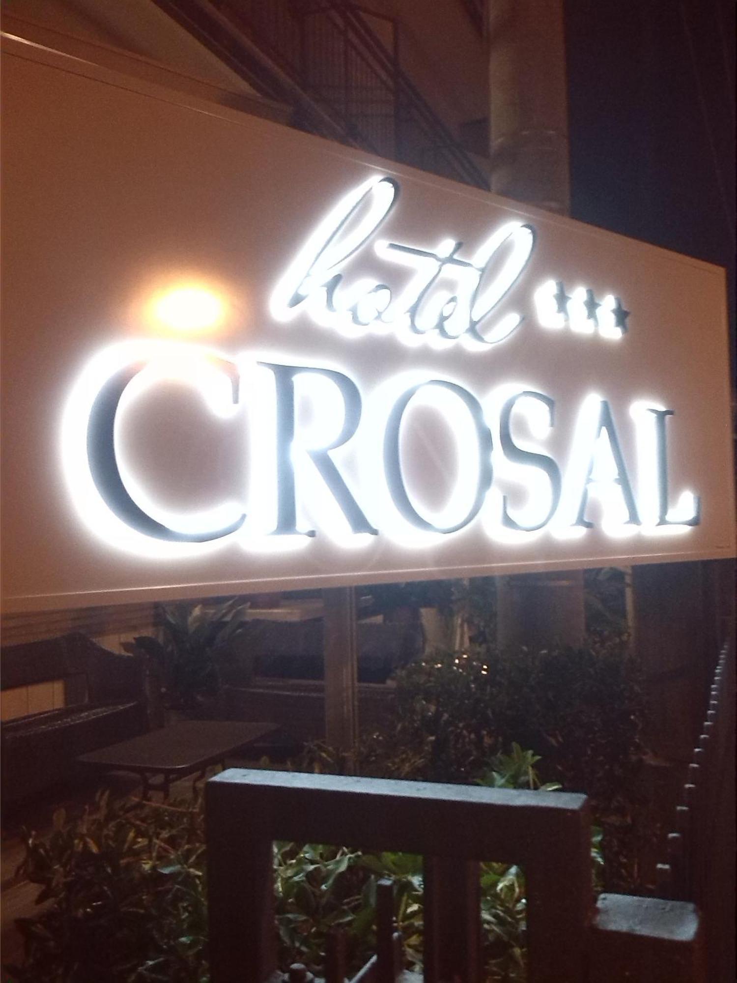 Hotel Crosal 3*