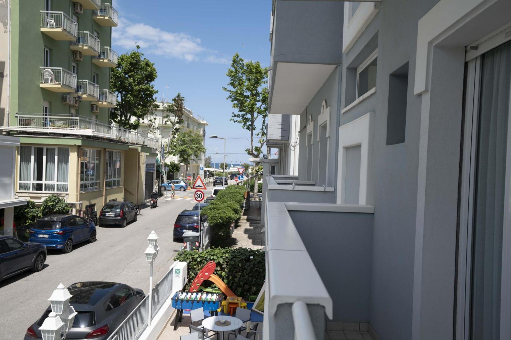 Hotel Odeon 2*