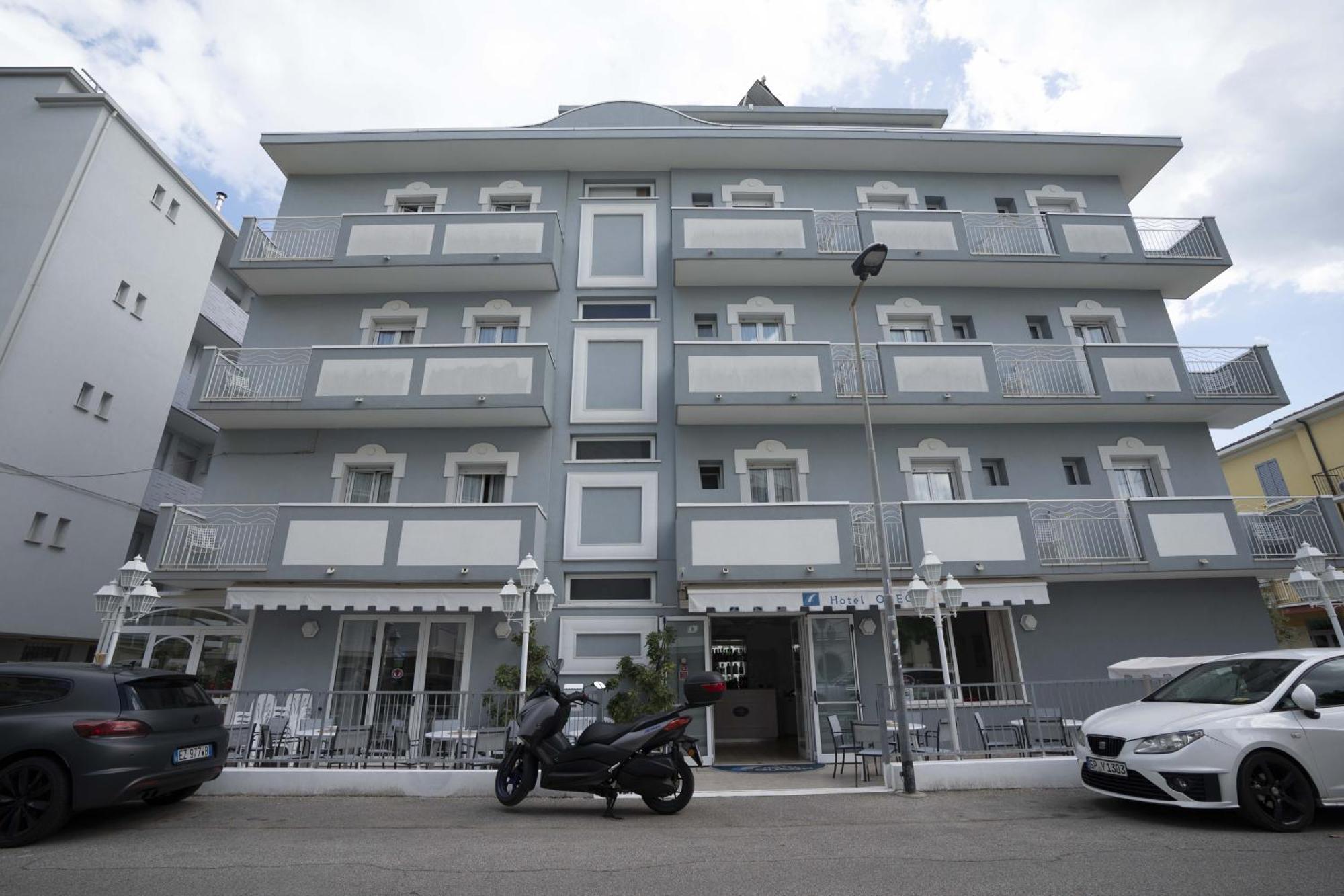 Odeon Hotel 2*