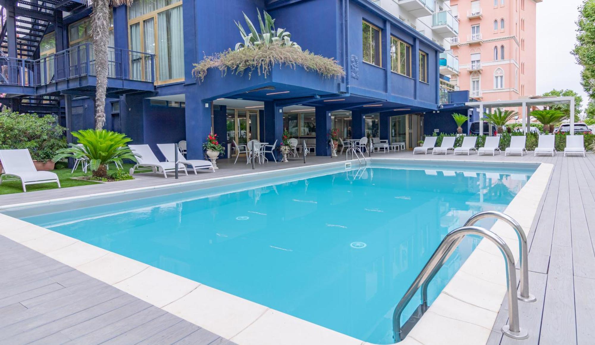 Biancamano Hotel 3*