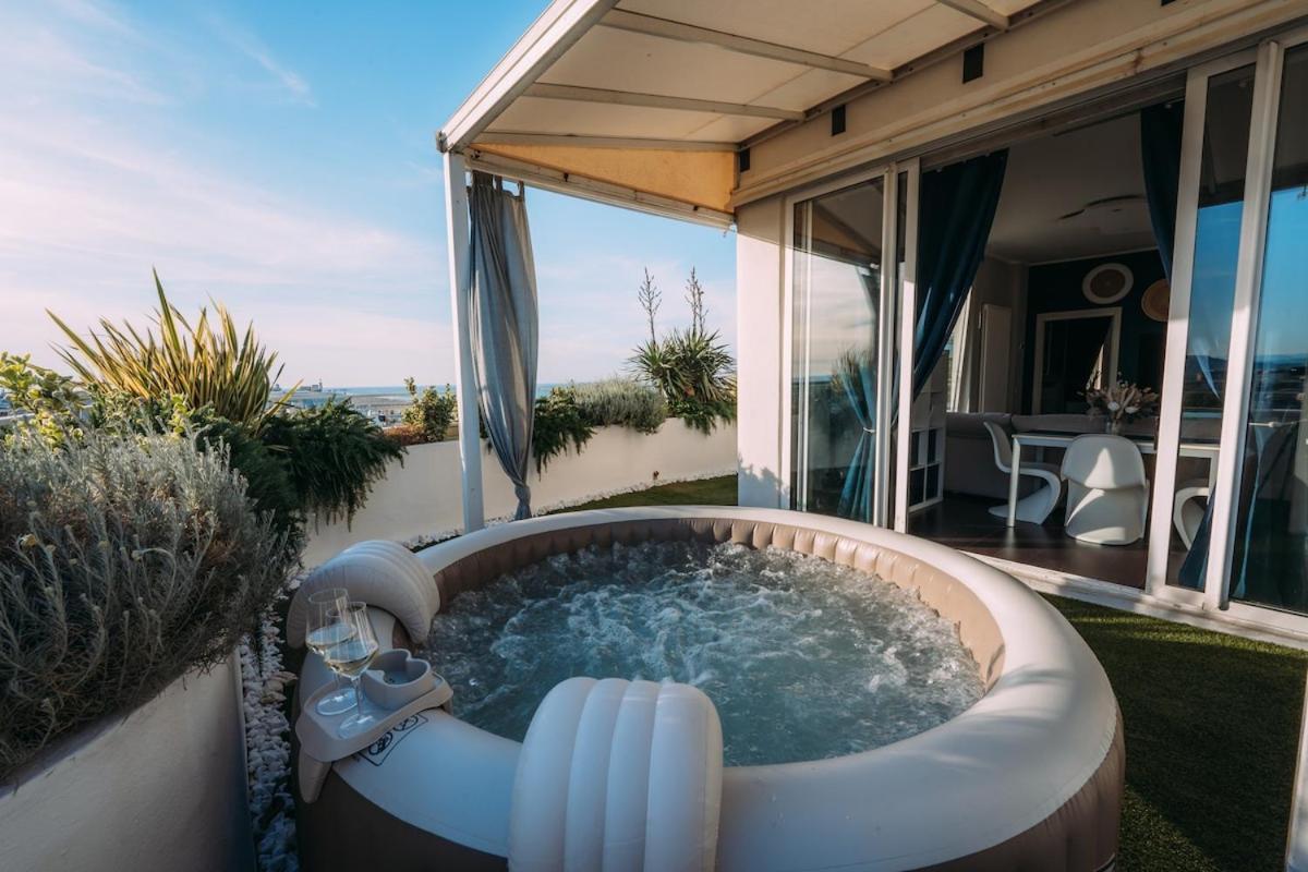 Apartment Luxury - Attico Frontemare Rimini