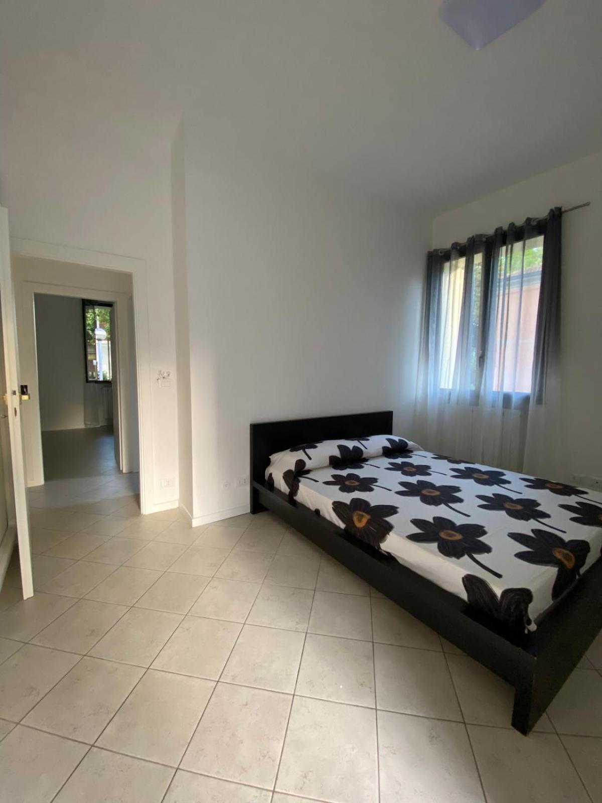 Ampio In Posizione Strategica Appartement