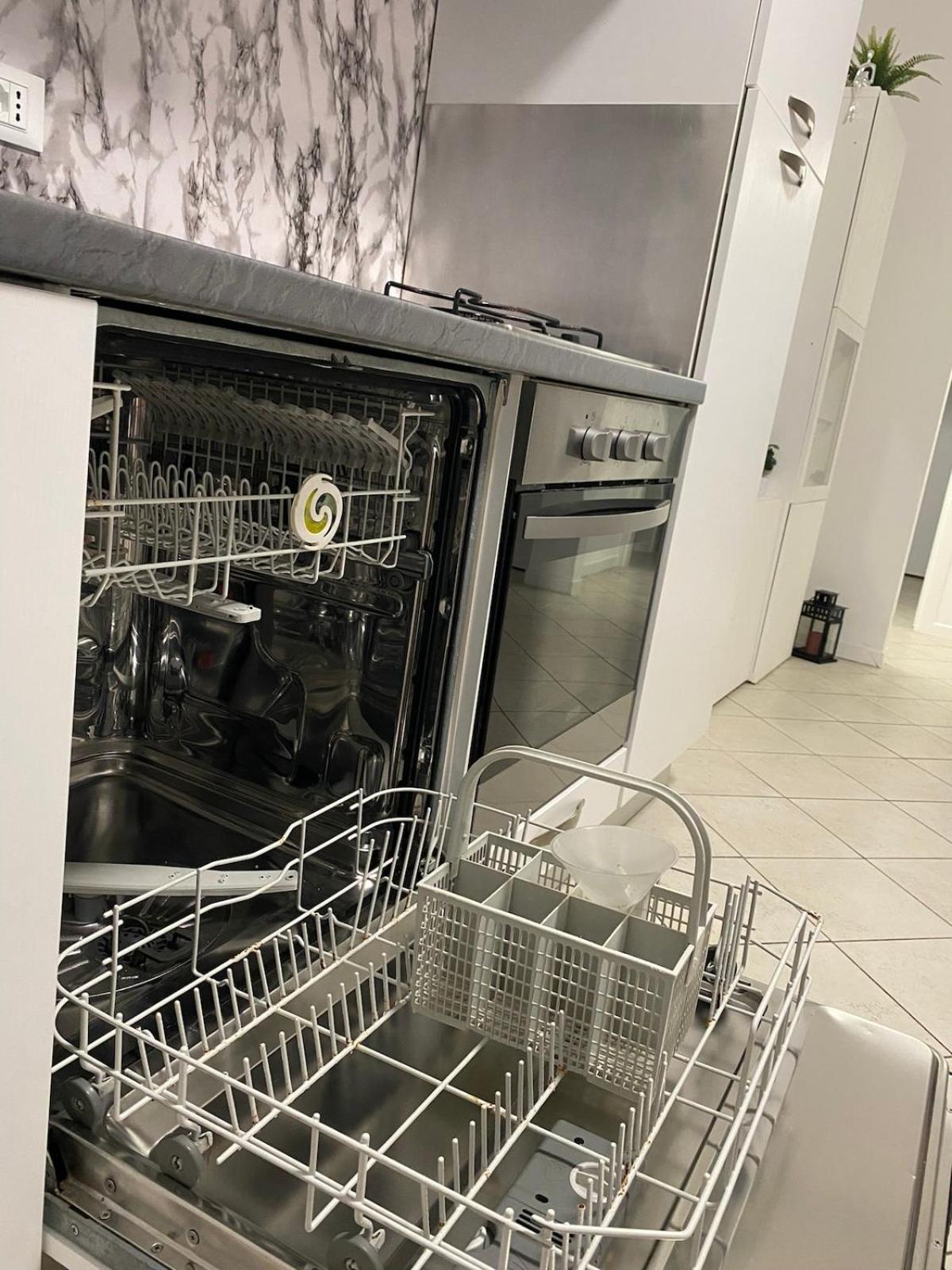Ampio In Posizione Strategica Appartement