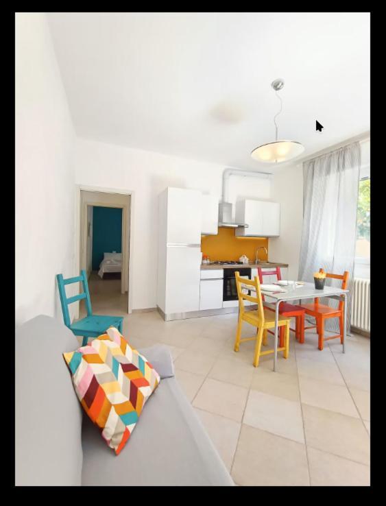 Casa A A 100 Mt Dal Mare Due E Due Bagni Cucina E Salotto Apartment Rimini