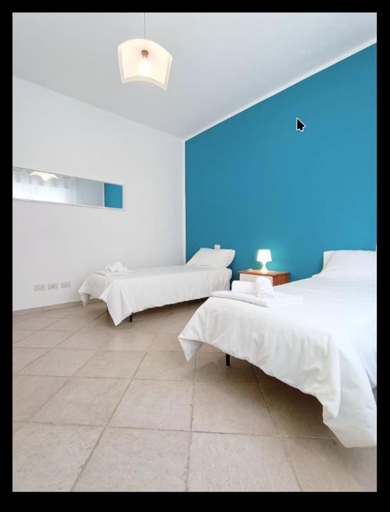 Apartment Casa A A 100 Mt Dal Mare Due E Due Bagni Cucina E Salotto Rimini