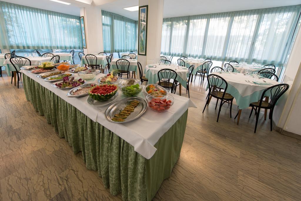 Hotel Pacific