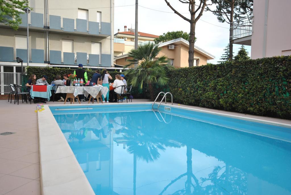 Hotel Pacific