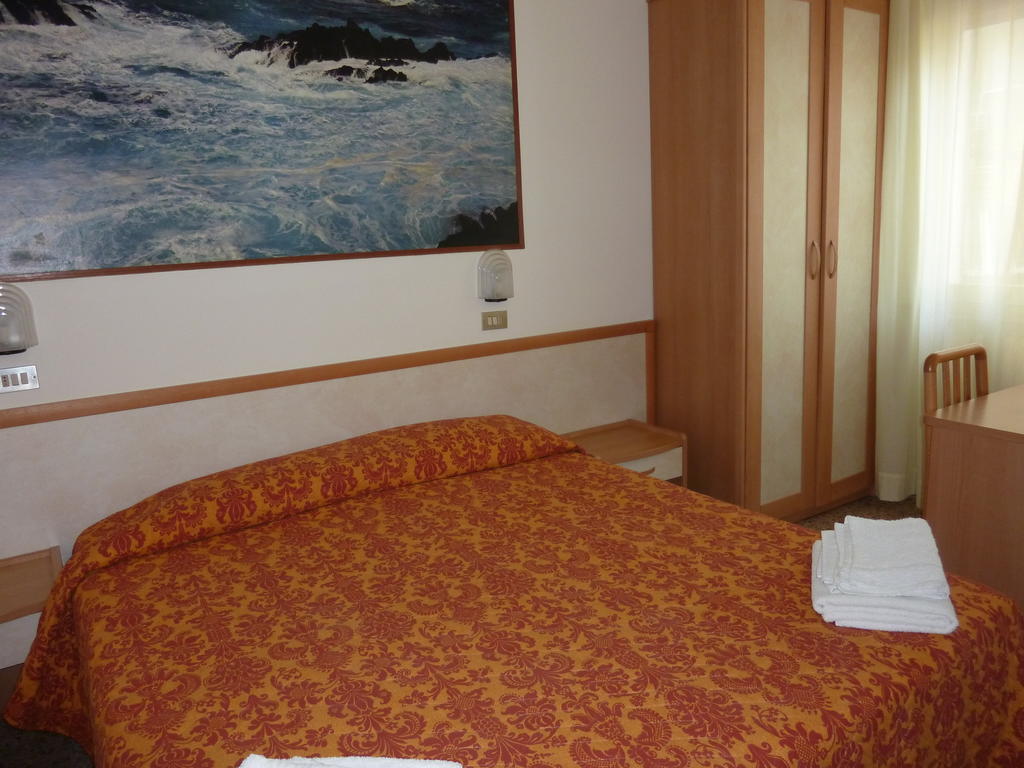 Hotel Apis