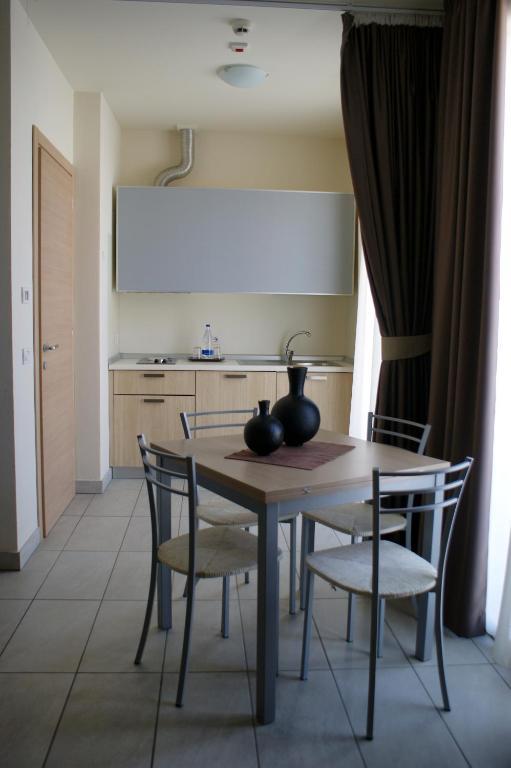 Belmare Aparthotel