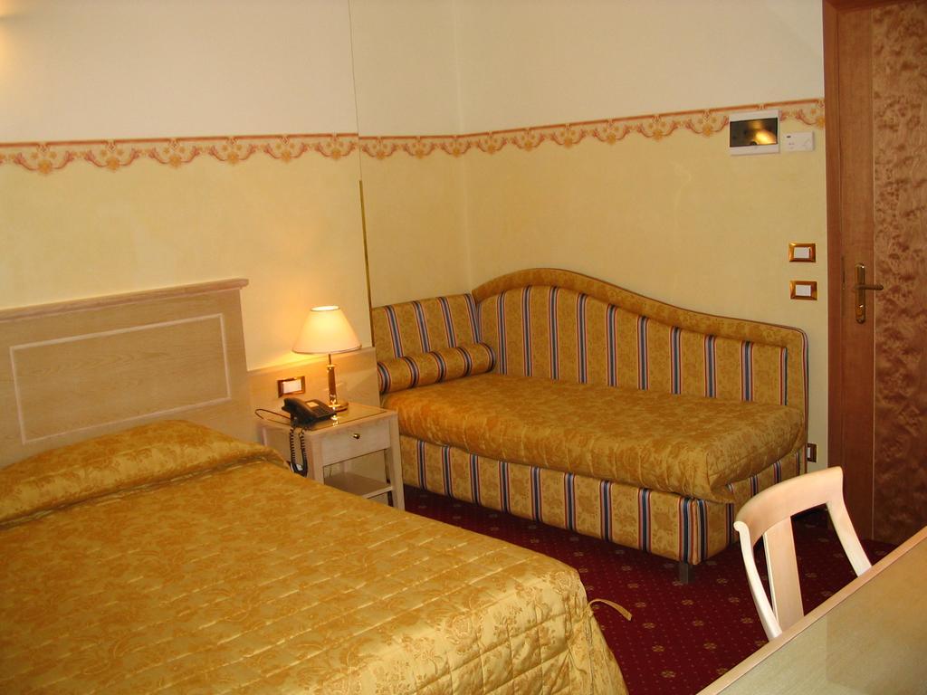 Hotel Byron Rimini