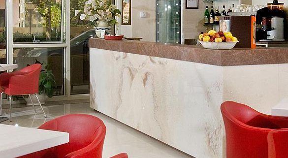Aragosta Hotel 3*