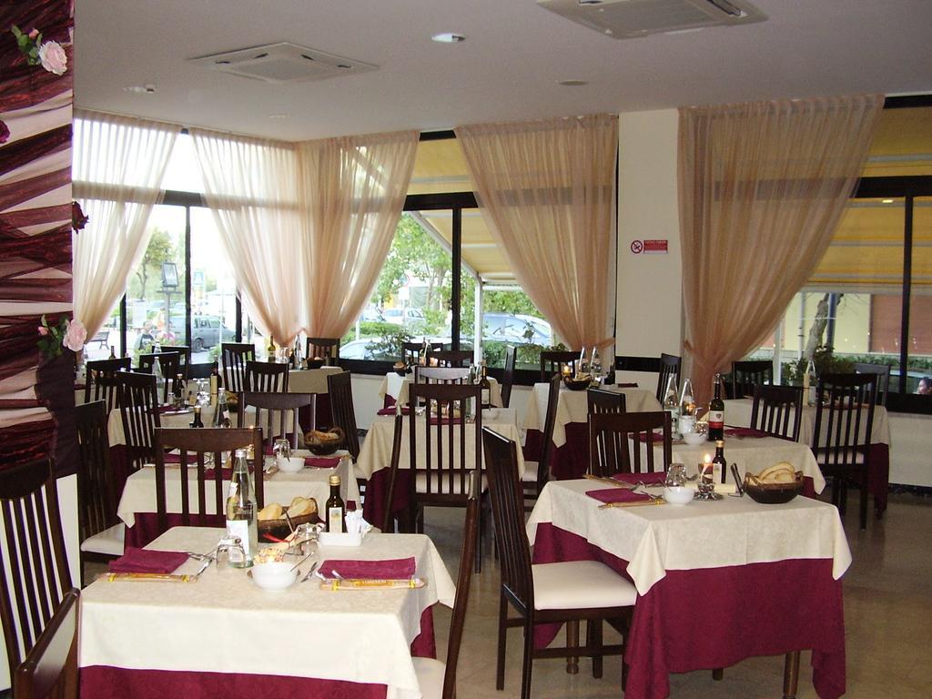Hotel Crosal Rimini