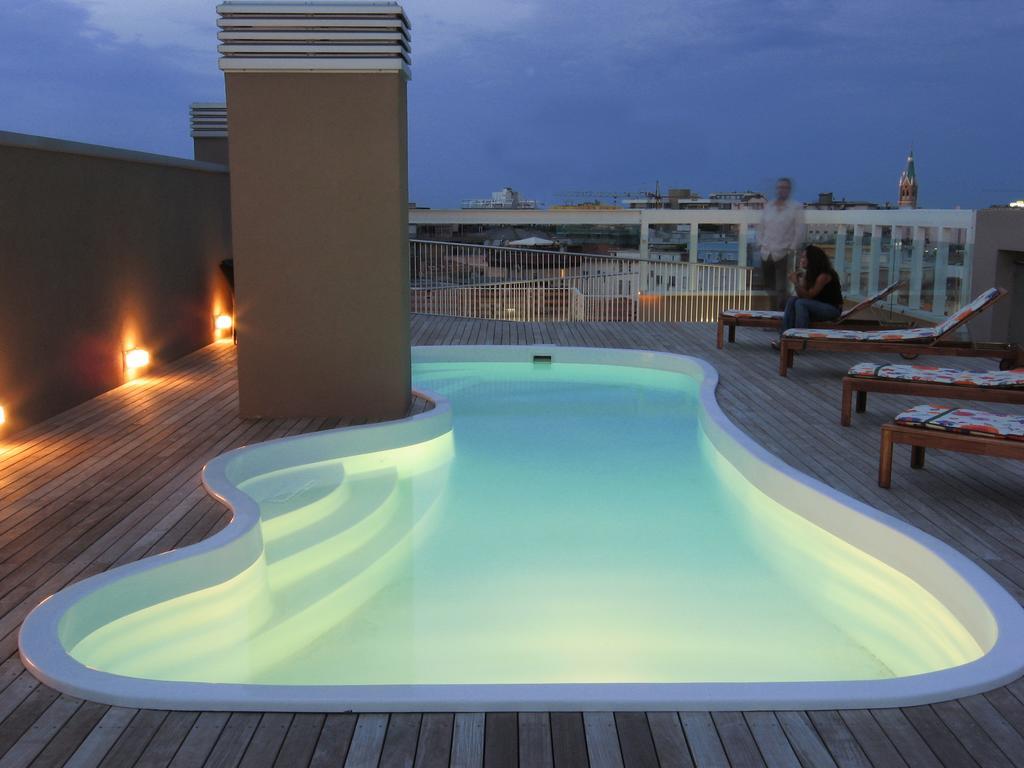 Delfina Aparthotel