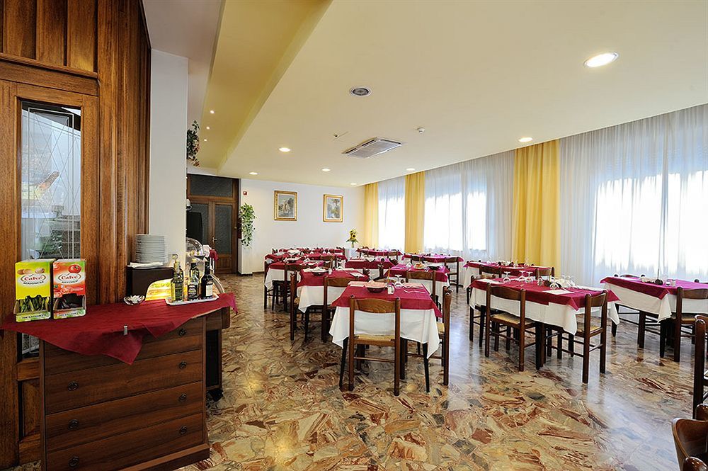 Samoa Hotel 3*