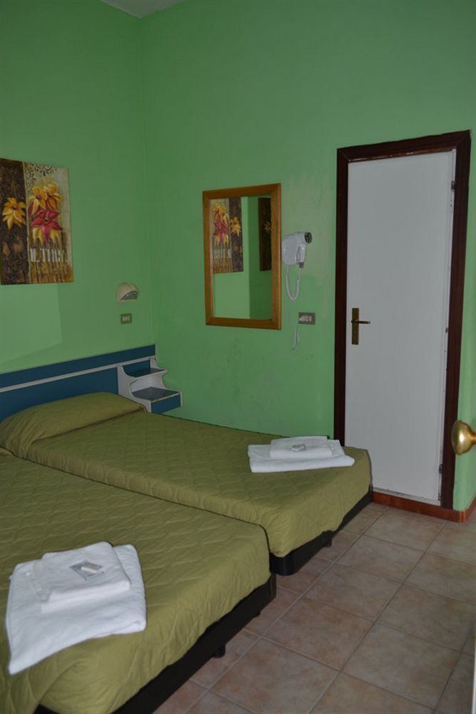 Riviera 3*