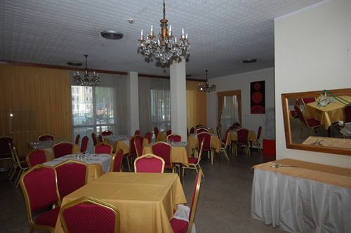 Riviera 3*