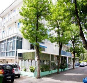 Hotel Jacqueline 2*