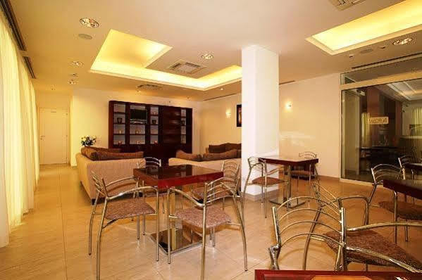 Wally Aparthotel