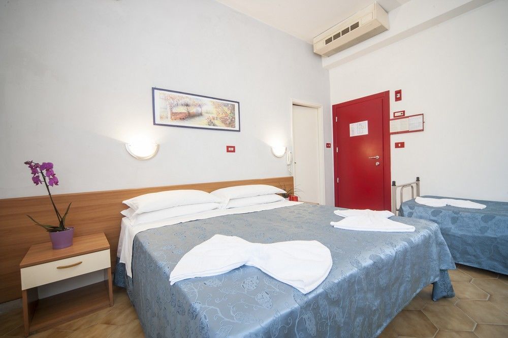 Hotel T 3*