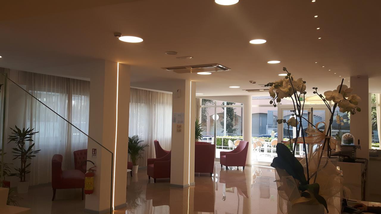 Grifone Hotel 3*