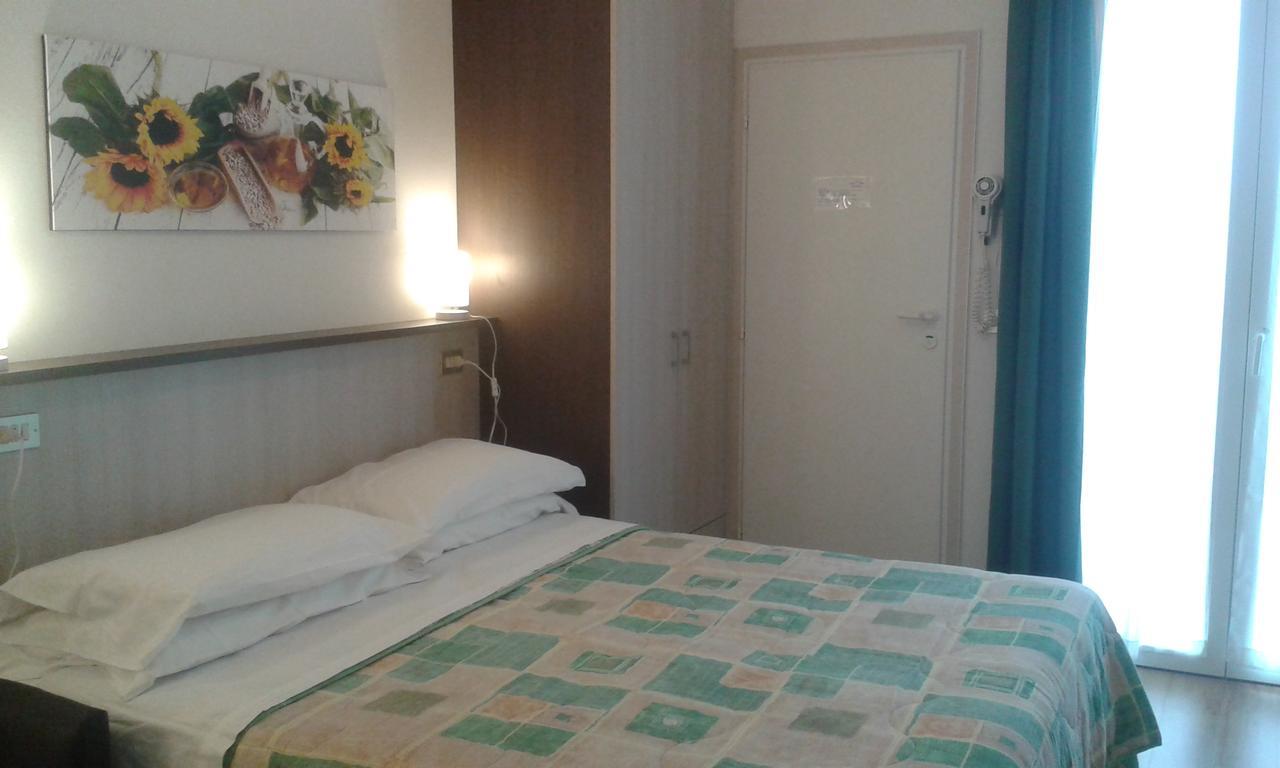 Aros Hotel 3*