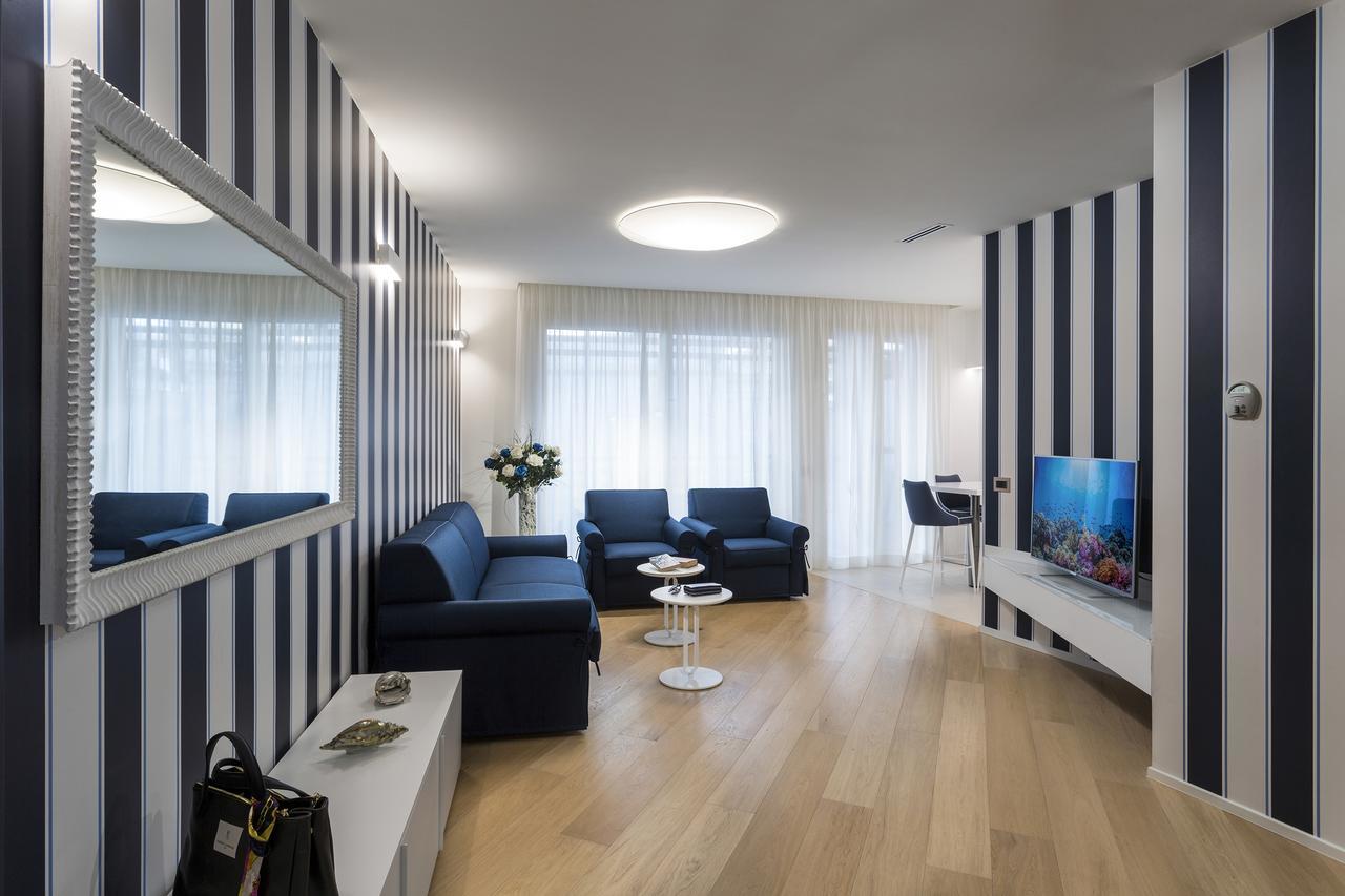 Embassy 2* Rimini